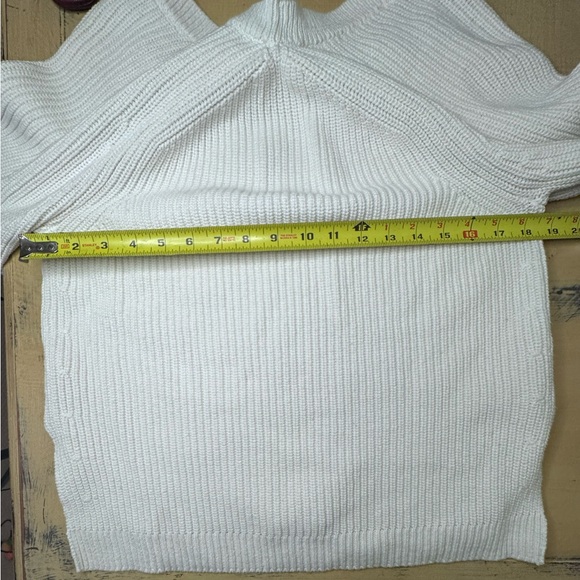 Victoria’s Secret White Sweater - Picture 5 of 6